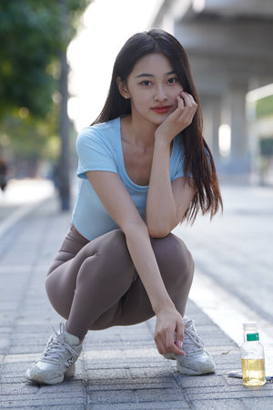 东方影视av